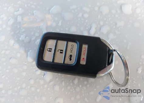 2018 Honda Accord Lx z USA, uszkodzony, nr VIN 1HGCV1F15JA157394